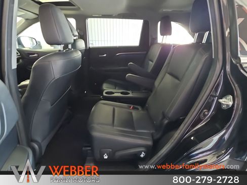 Used 2015 Toyota Highlander Limited AWD/4WD image 12