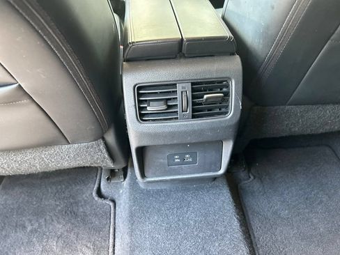 Used 2021 Nissan Rogue SV w/ Premium Package FWD image 29