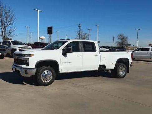 New 2026 Chevrolet Silverado 3500 LT w/ Safety Package image 5