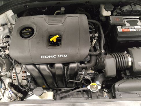 Used 2018 Hyundai Elantra Value Edition FWD image 30