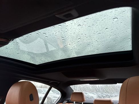 Used 2020 BMW 530i xDrive w/ M Sport Package image 19