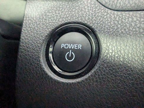 Used 2026 Toyota Camry SE FWD image 29