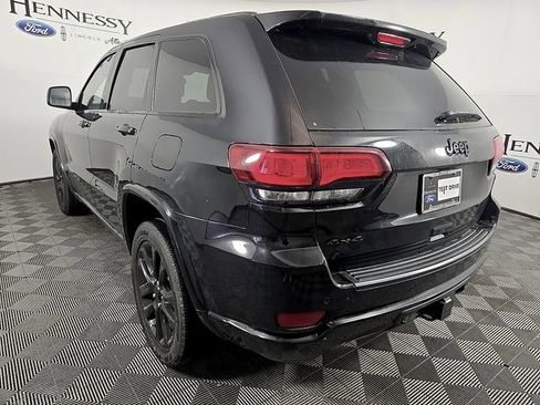 Used 2021 Jeep Grand Cherokee Laredo X AWD/4WD image 7