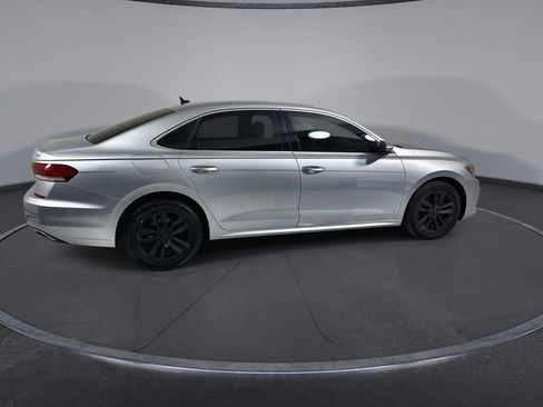 Used 2020 Volkswagen Passat 2.0T SE w/ Sunroof Package FWD image 9