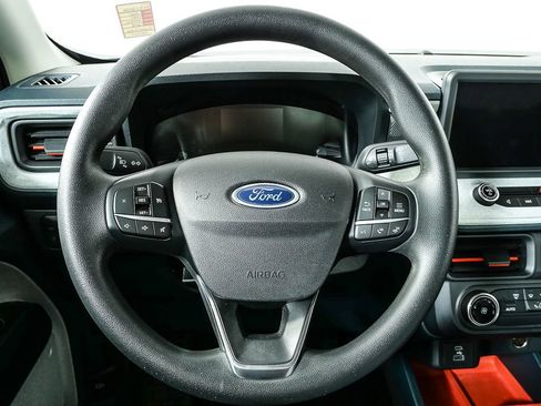 Used 2022 Ford Maverick XLT image 16
