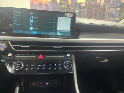 New 2025 Hyundai Sonata Limited image 17