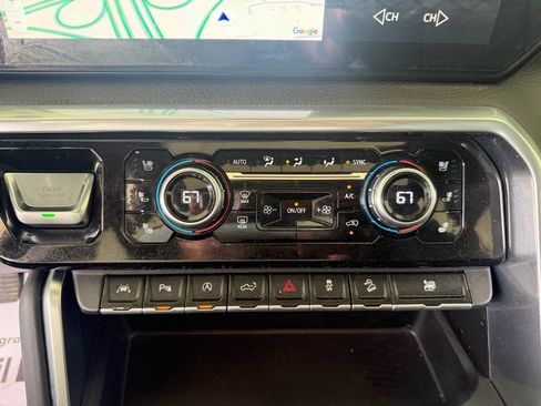 Used 2023 GMC Sierra 1500 Denali image 32