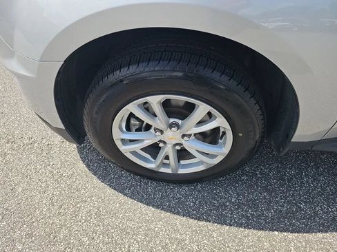 Used 2016 Chevrolet Equinox LT AWD/4WD image 11