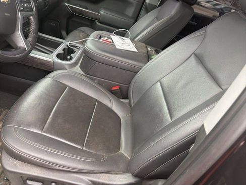 Used 2022 Chevrolet Silverado 1500 LTZ w/ LTZ Convenience Package II image 9