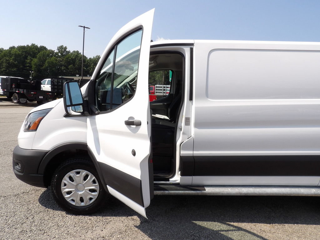 Used 2025 Ford Transit 250 Low Roof w/ Exterior Upgrade Package RWD image 13