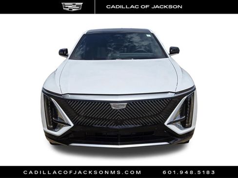 New 2026 Cadillac Lyriq Luxury RWD image 16