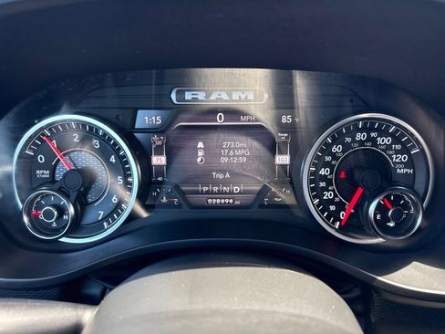 Used 2023 RAM 1500 Laramie AWD/4WD image 27