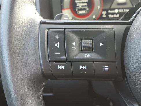 Certified 2024 Nissan Rogue SL image 18