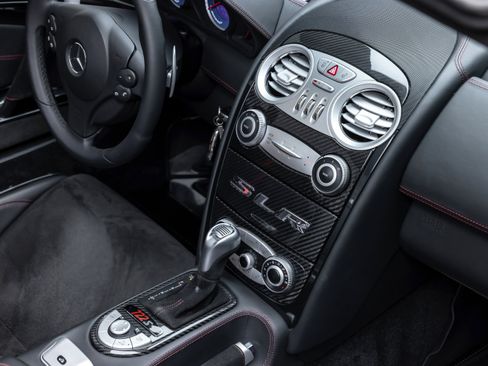 Used 2009 Mercedes-Benz SLR image 28
