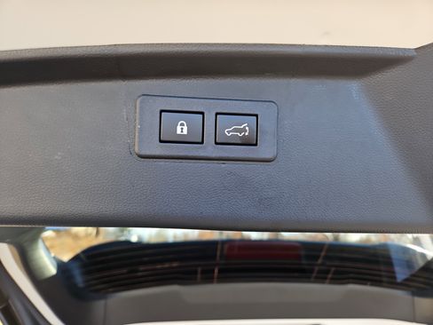 Used 2025 Subaru Outback Touring XT w/ Popular Package #2 image 14