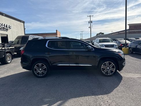 Used 2017 GMC Acadia Denali image 5