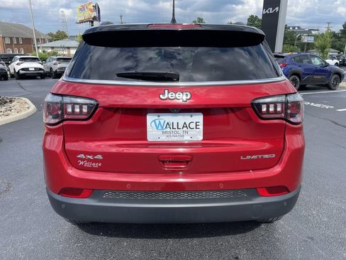 Used 2025 Jeep Compass Limited AWD/4WD image 5