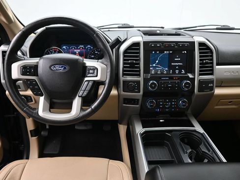 Used 2019 Ford F350 Lariat w/ Lariat Ultimate Package AWD/4WD image 11