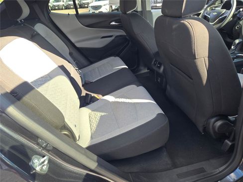 Used 2023 Chevrolet Equinox LT image 11