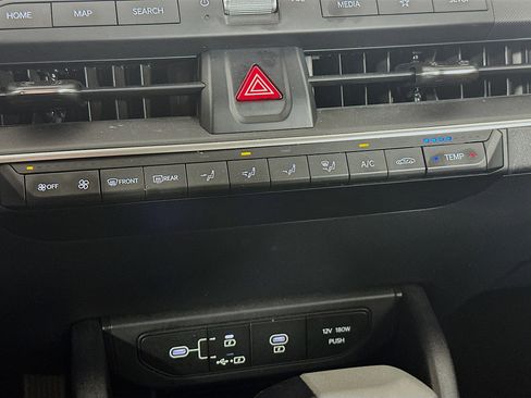 Used 2025 Kia K4 FWD image 23