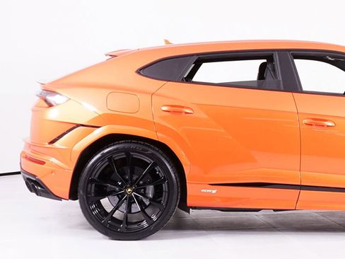 Used 2024 Lamborghini Urus S image 14