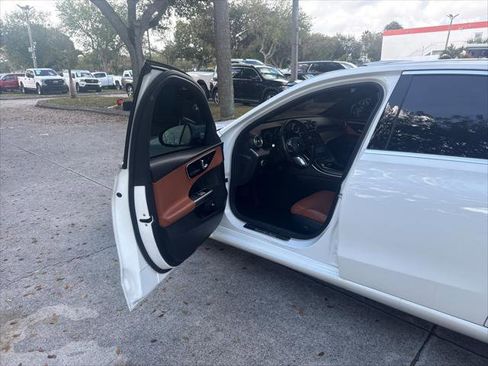Used 2023 Mercedes-Benz C 300 Sedan w/ Exclusive Trim Package image 10