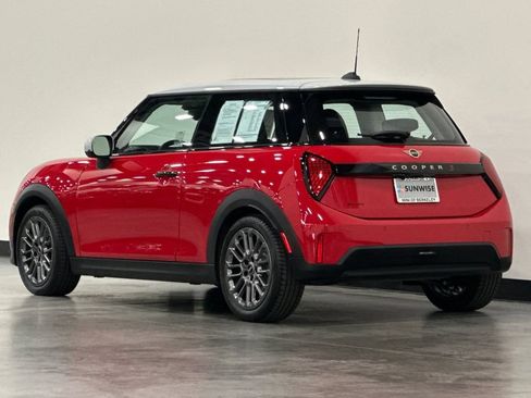 Used 2025 MINI Cooper S FWD image 6