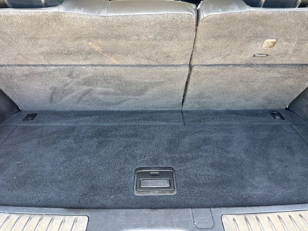 Used 2020 Nissan Armada Platinum w/ Captain's Chairs Package RWD image 10