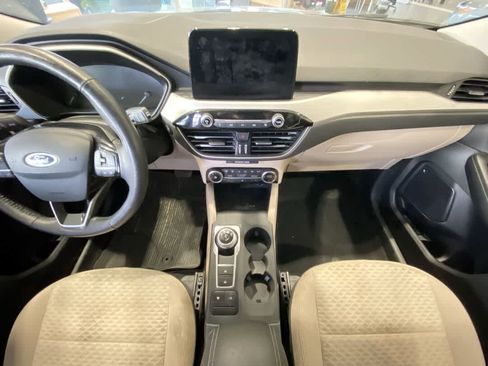 Used 2021 Ford Escape SE w/ Cold Weather Package image 24