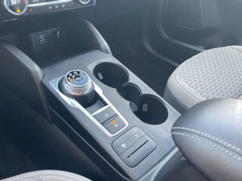Used 2021 Ford Escape SE w/ SE Sport Appearance Package FWD image 10