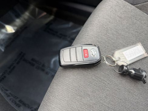 Used 2025 Toyota Camry LE image 22