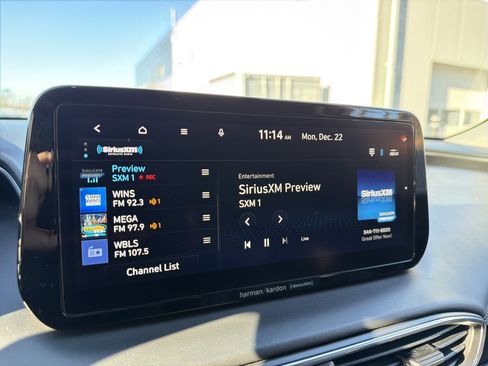 Used 2023 Hyundai Santa Fe Limited image 19