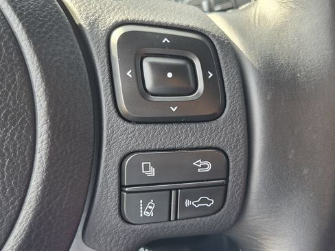 Used 2025 Lexus IS 300 w/ Premium Package RWD image 22