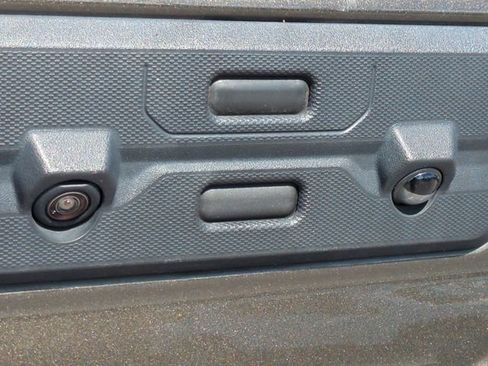 Used 2023 GMC Sierra 3500 SLE w/ SLE Convenience Package image 15