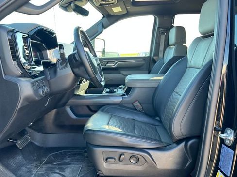 Certified 2024 Chevrolet Silverado 2500 ZR2 w/ Technology Package image 9