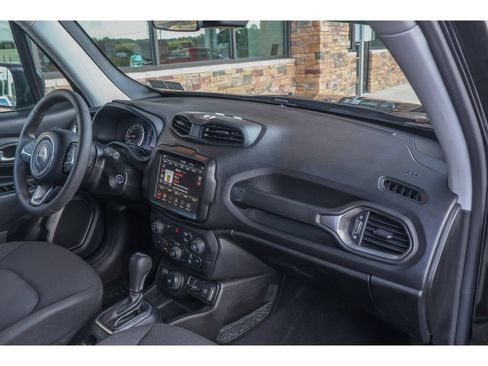 Used 2023 Jeep Renegade Latitude AWD/4WD image 15