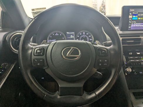 Used 2022 Lexus IS 300 AWD image 13