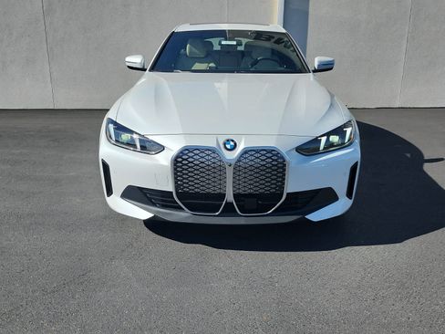 New 2026 BMW i4 eDrive40 w/ Premium Package RWD image 5