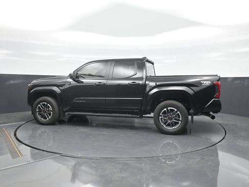 Certified 2024 Toyota Tacoma TRD Sport AWD/4WD image 4
