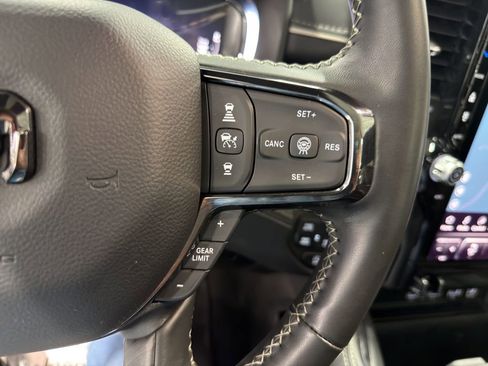 Used 2025 RAM 1500 Limited image 25