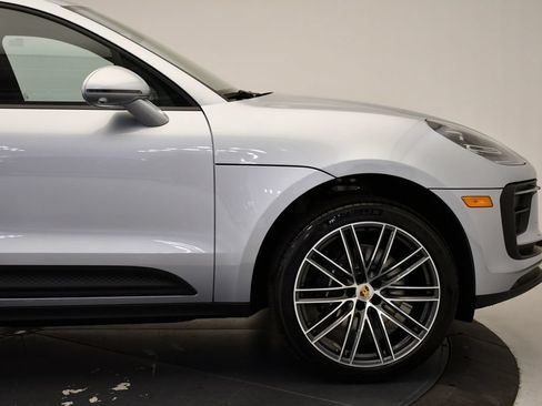 Certified 2026 Porsche Macan AWD/4WD image 14