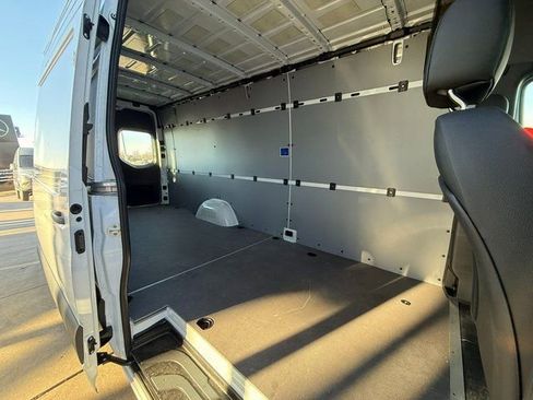 New 2025 Mercedes-Benz Sprinter 2500 image 23