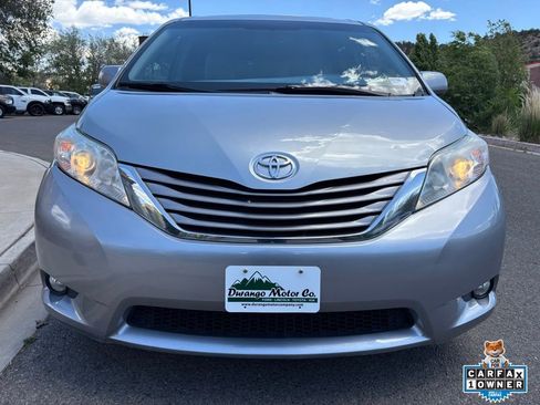 Used 2015 Toyota Sienna XLE w/ XLE Navigation Package FWD image 13