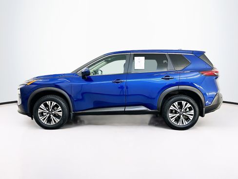 Used 2023 Nissan Rogue SV image 4