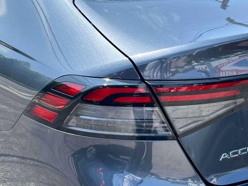 Used 2023 Honda Accord LX image 10