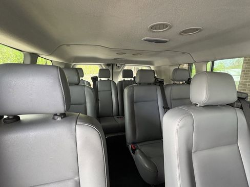 Used 2017 Ford Transit 350 XL image 24