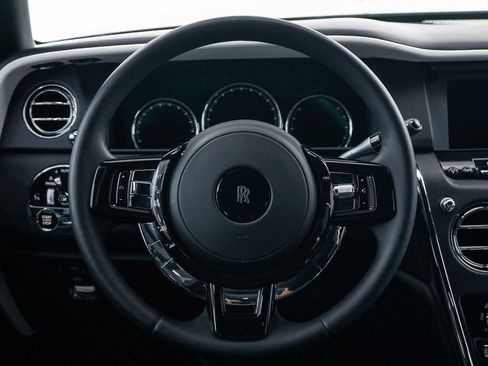 Certified 2022 Rolls-Royce Cullinan AWD/4WD image 35