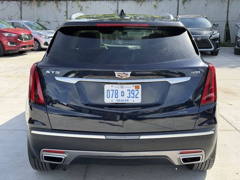 Used 2021 Cadillac XT5 Premium Luxury FWD image 6