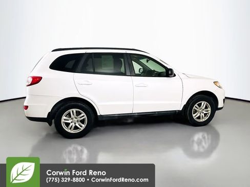 Used 2012 Hyundai Santa Fe GLS image 8