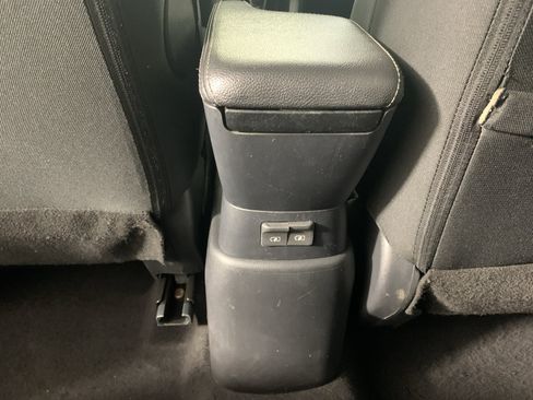 Used 2021 Nissan Kicks S FWD image 32